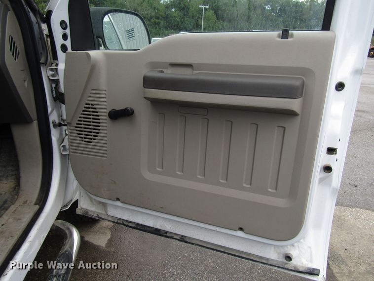 image for item DG8192 2008 Ford F250 Super Duty pickup truck