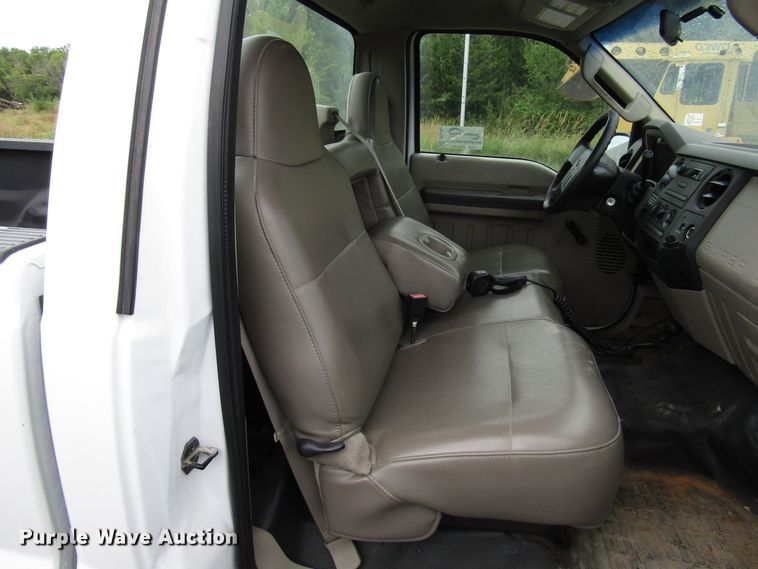 image for item DG8192 2008 Ford F250 Super Duty pickup truck