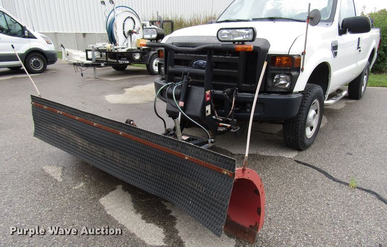 image for item DG8192 2008 Ford F250 Super Duty pickup truck