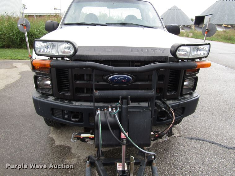 image for item DG8192 2008 Ford F250 Super Duty pickup truck