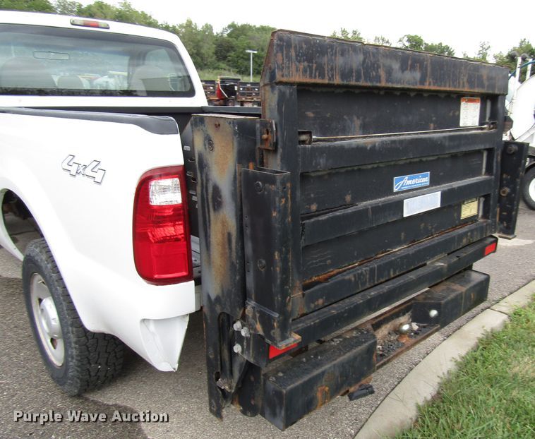 image for item DG8192 2008 Ford F250 Super Duty pickup truck