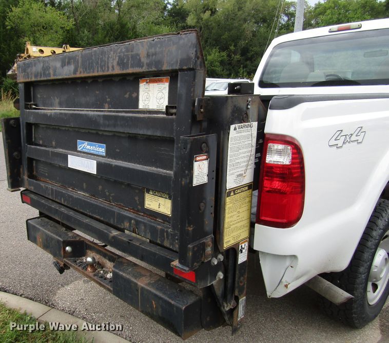 image for item DG8192 2008 Ford F250 Super Duty pickup truck