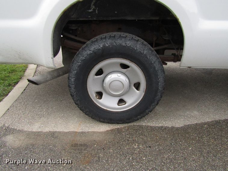 image for item DG8192 2008 Ford F250 Super Duty pickup truck