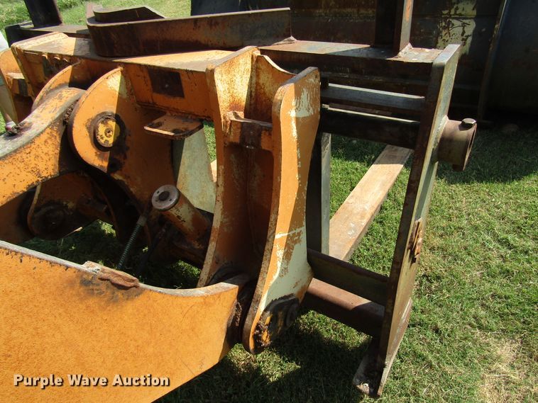 image for item DG8205 2002 Case 621D wheel loader