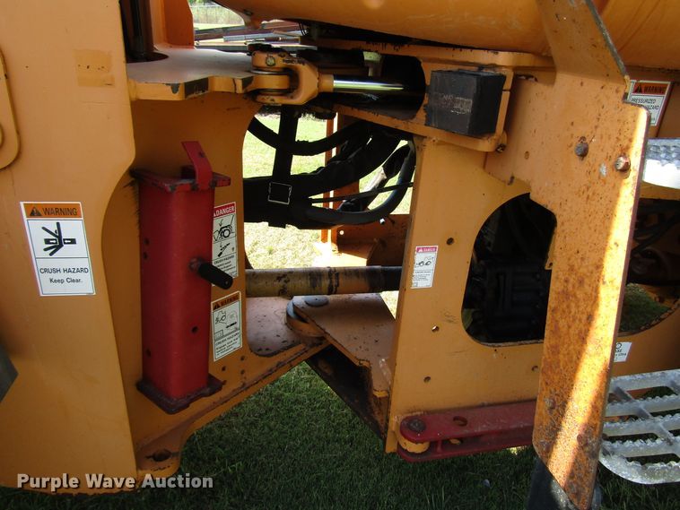 image for item DG8205 2002 Case 621D wheel loader
