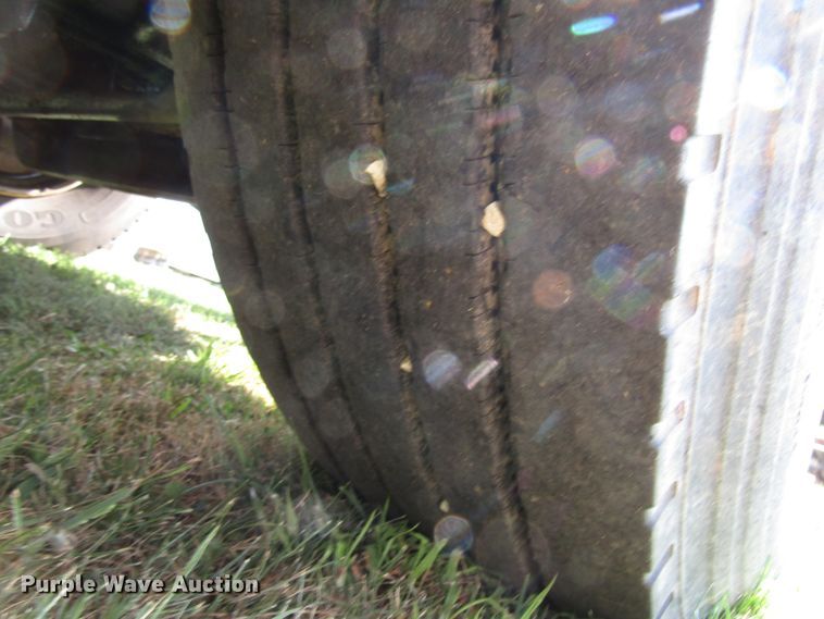 image for item DG8207 2002 International 4900 dump truck