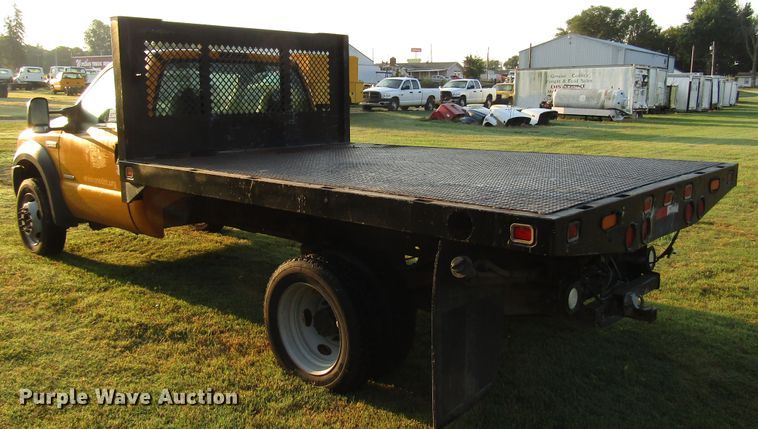 image for item DG8210 2005 Ford F550 Super Duty flatbed truck