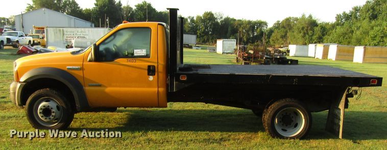 image for item DG8210 2005 Ford F550 Super Duty flatbed truck