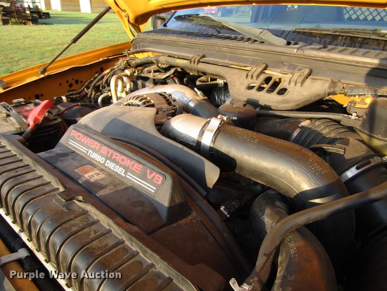 image for item DG8210 2005 Ford F550 Super Duty flatbed truck