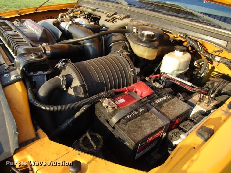 image for item DG8210 2005 Ford F550 Super Duty flatbed truck