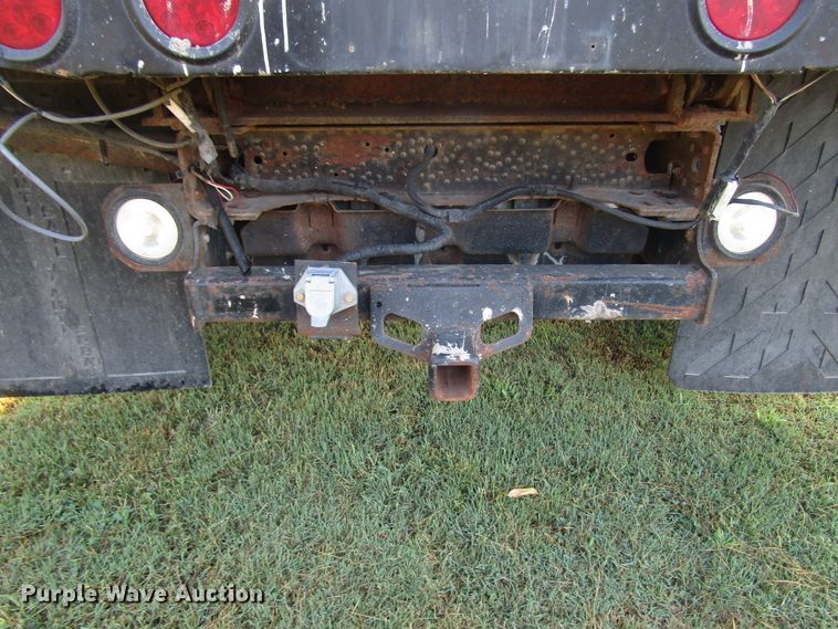 image for item DG8210 2005 Ford F550 Super Duty flatbed truck