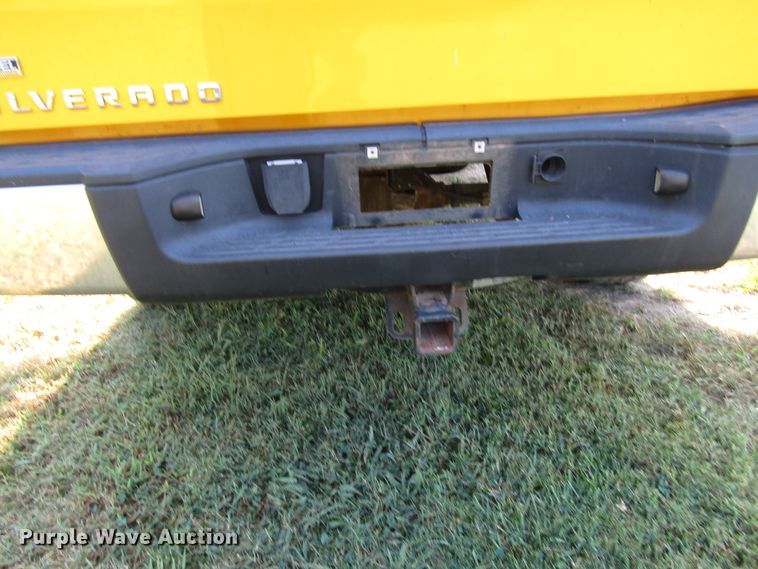 image for item DG8214 2007 Chevrolet Silverado 1500 pickup truck