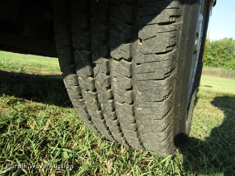 image for item DG8214 2007 Chevrolet Silverado 1500 pickup truck