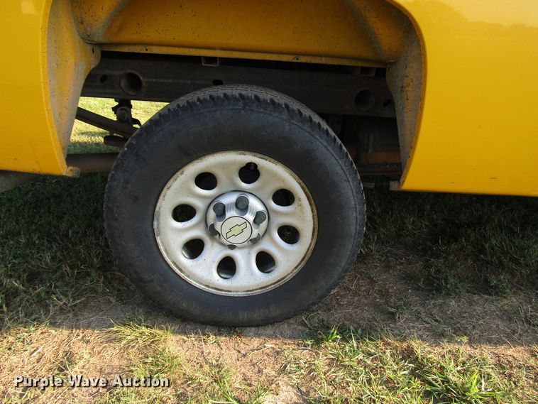 image for item DG8214 2007 Chevrolet Silverado 1500 pickup truck