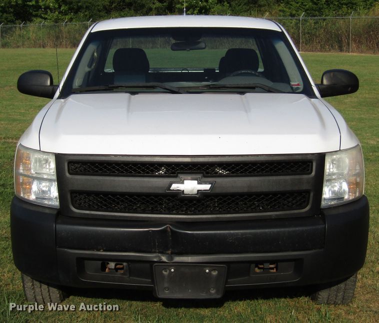 image for item DG8215 2008 Chevrolet Silverado 1500 Ext. Cab pickup truck