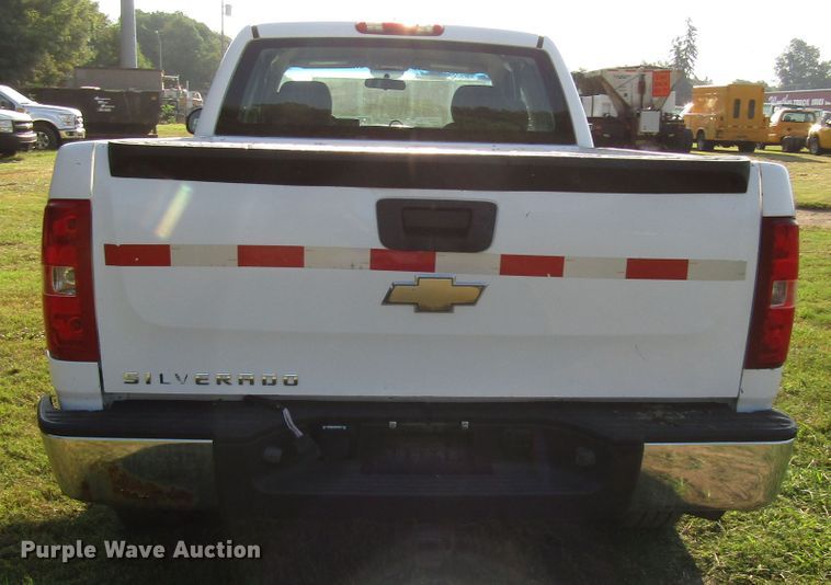 image for item DG8215 2008 Chevrolet Silverado 1500 Ext. Cab pickup truck