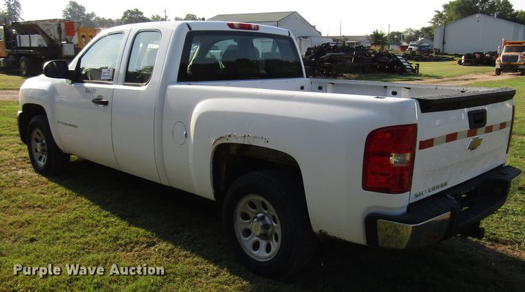 image for item DG8215 2008 Chevrolet Silverado 1500 Ext. Cab pickup truck