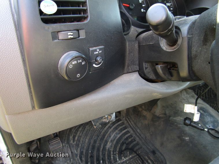 image for item DG8215 2008 Chevrolet Silverado 1500 Ext. Cab pickup truck