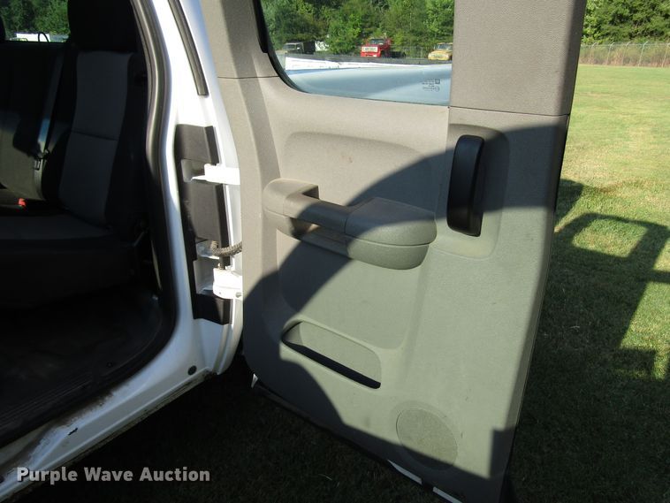 image for item DG8215 2008 Chevrolet Silverado 1500 Ext. Cab pickup truck