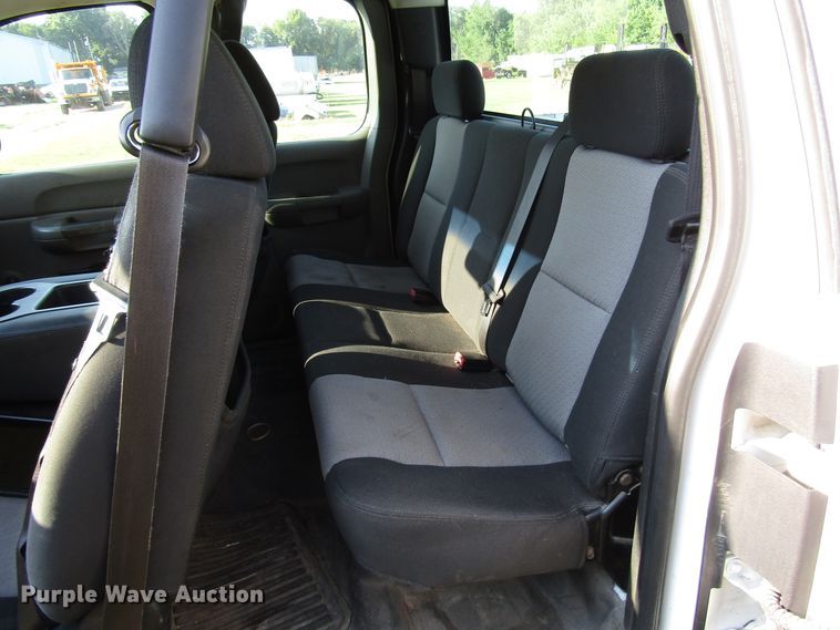 image for item DG8215 2008 Chevrolet Silverado 1500 Ext. Cab pickup truck