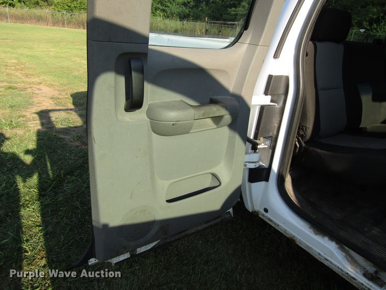 image for item DG8215 2008 Chevrolet Silverado 1500 Ext. Cab pickup truck