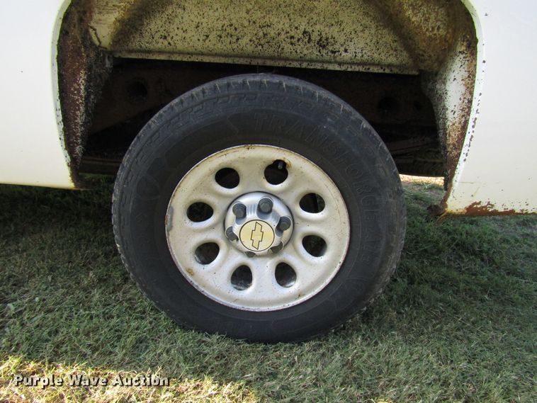 image for item DG8215 2008 Chevrolet Silverado 1500 Ext. Cab pickup truck