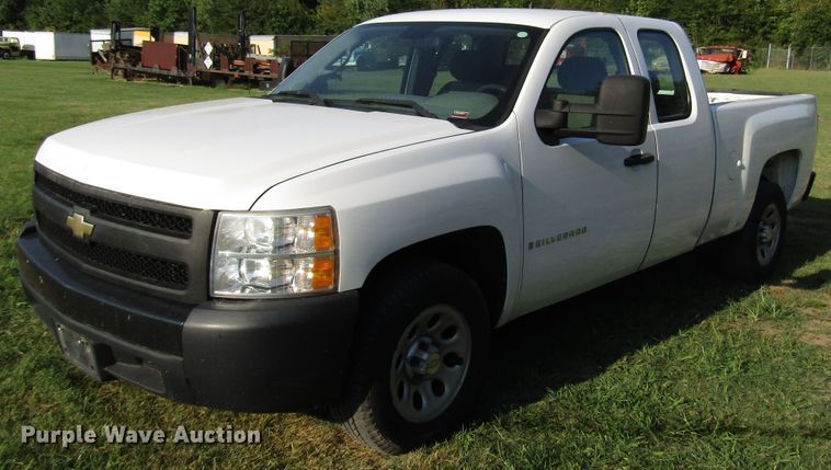 image for item DG8216 2008 Chevrolet Silverado 1500 Ext. Cab pickup truck