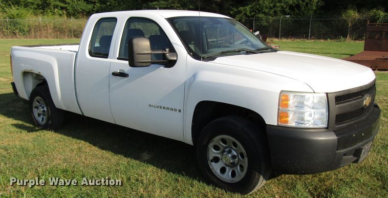 image for item DG8216 2008 Chevrolet Silverado 1500 Ext. Cab pickup truck