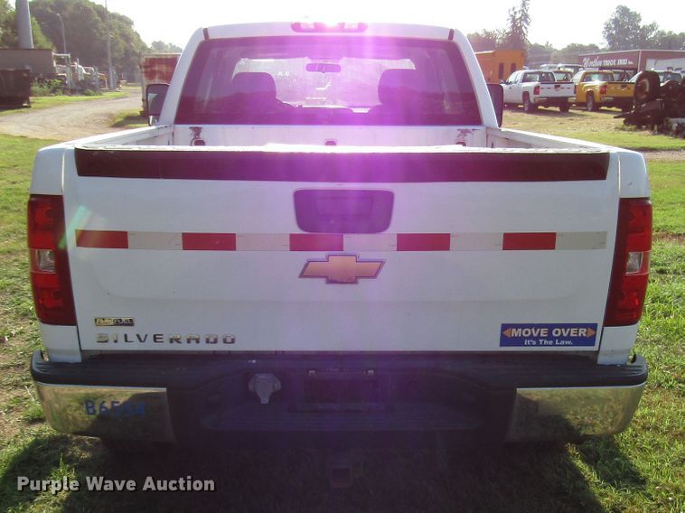 image for item DG8216 2008 Chevrolet Silverado 1500 Ext. Cab pickup truck