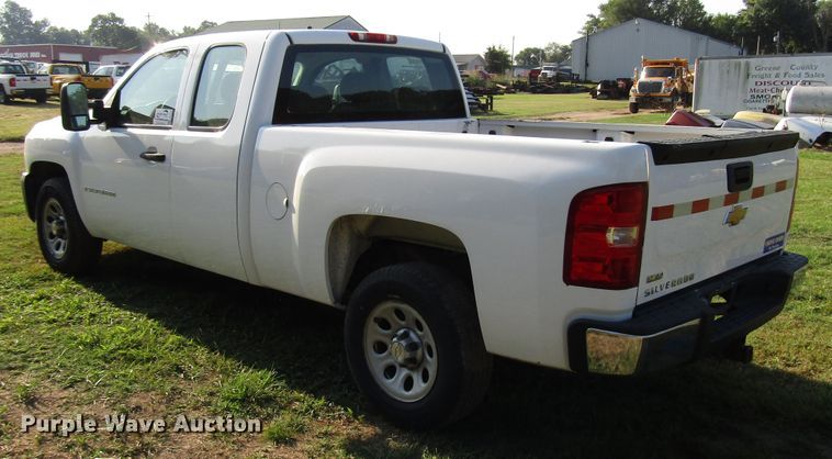 image for item DG8216 2008 Chevrolet Silverado 1500 Ext. Cab pickup truck