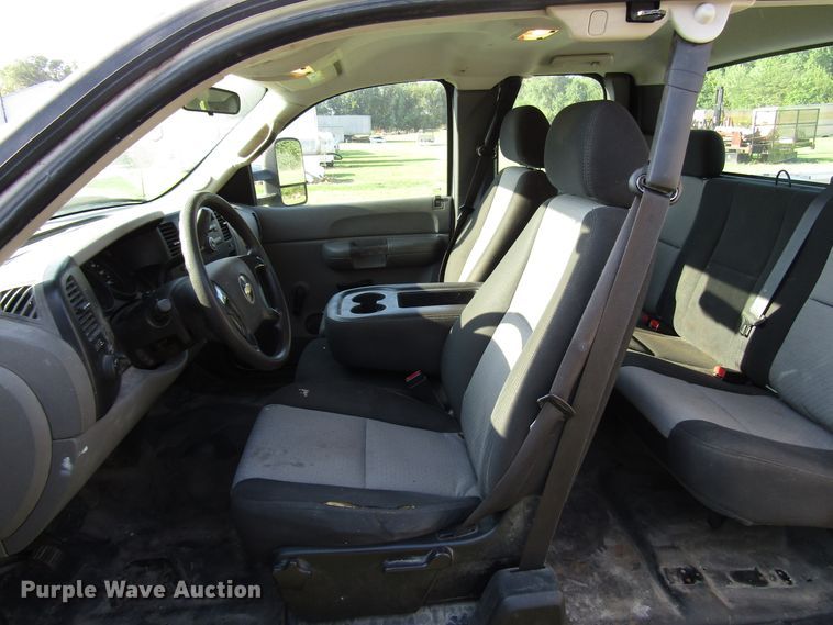 image for item DG8216 2008 Chevrolet Silverado 1500 Ext. Cab pickup truck