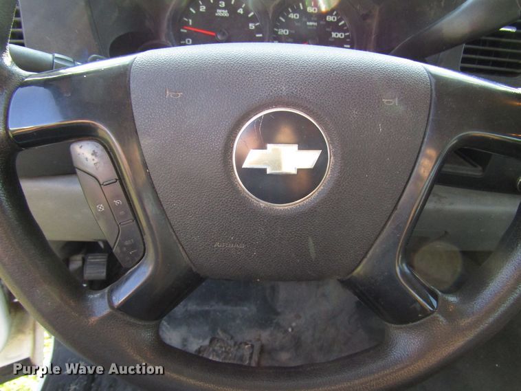 image for item DG8216 2008 Chevrolet Silverado 1500 Ext. Cab pickup truck