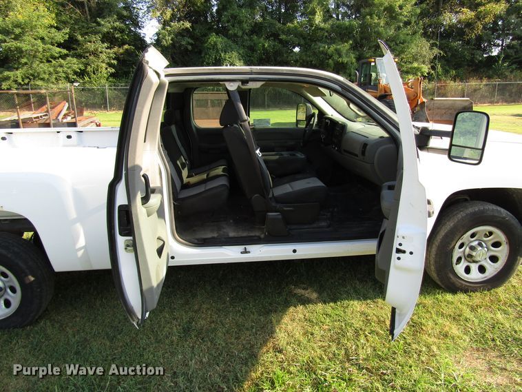 image for item DG8216 2008 Chevrolet Silverado 1500 Ext. Cab pickup truck