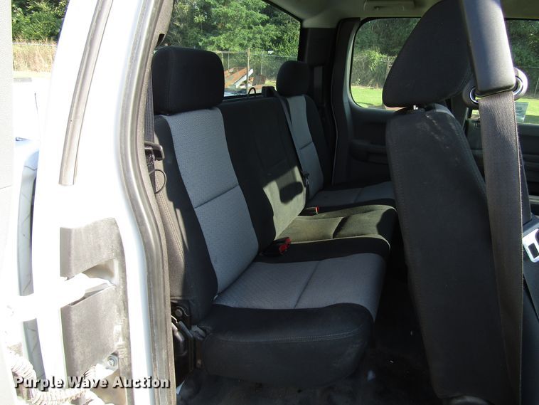 image for item DG8216 2008 Chevrolet Silverado 1500 Ext. Cab pickup truck