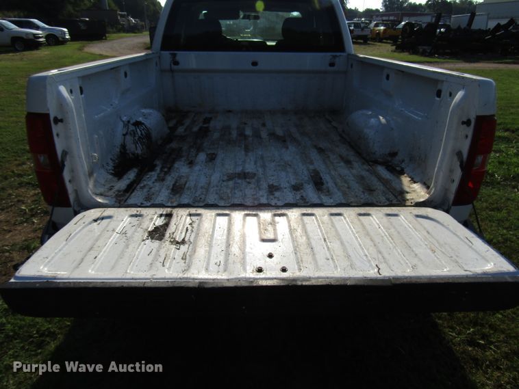 image for item DG8216 2008 Chevrolet Silverado 1500 Ext. Cab pickup truck