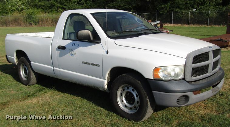 image for item DG8217 2004 Dodge Ram 1500 pickup truck