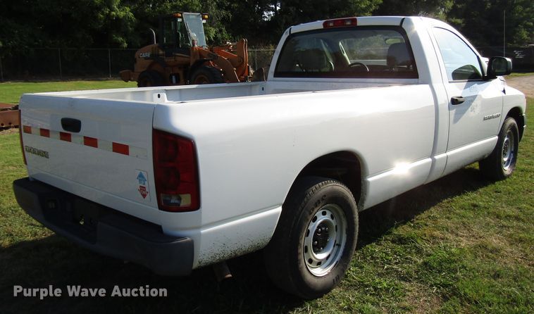 image for item DG8217 2004 Dodge Ram 1500 pickup truck