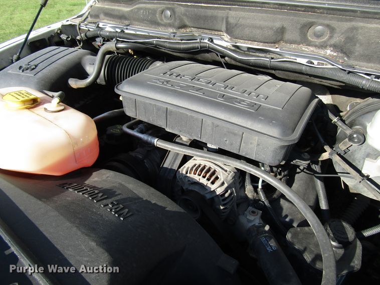 image for item DG8217 2004 Dodge Ram 1500 pickup truck