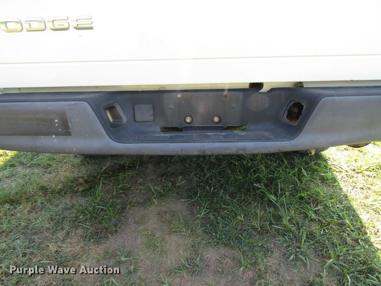 image for item DG8217 2004 Dodge Ram 1500 pickup truck