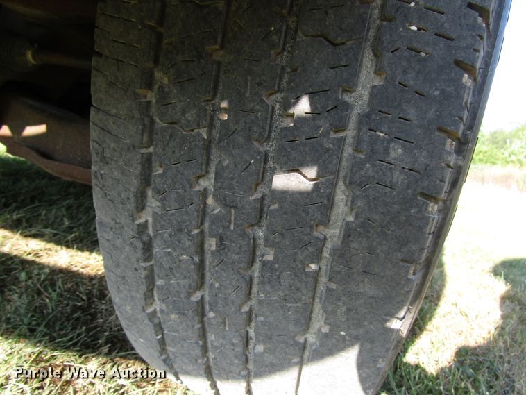 image for item DG8217 2004 Dodge Ram 1500 pickup truck