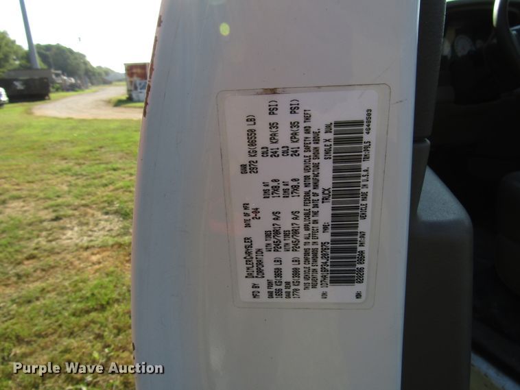 image for item DG8217 2004 Dodge Ram 1500 pickup truck