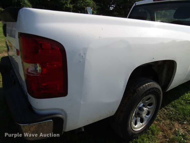 image for item DG8218 2008 Chevrolet Silverado 1500 pickup truck