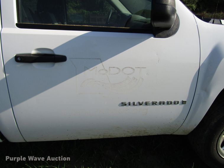 image for item DG8218 2008 Chevrolet Silverado 1500 pickup truck