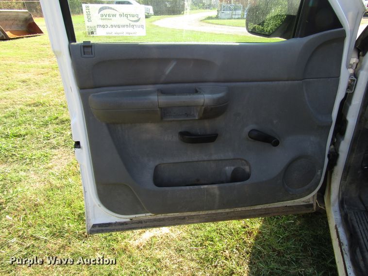 image for item DG8218 2008 Chevrolet Silverado 1500 pickup truck