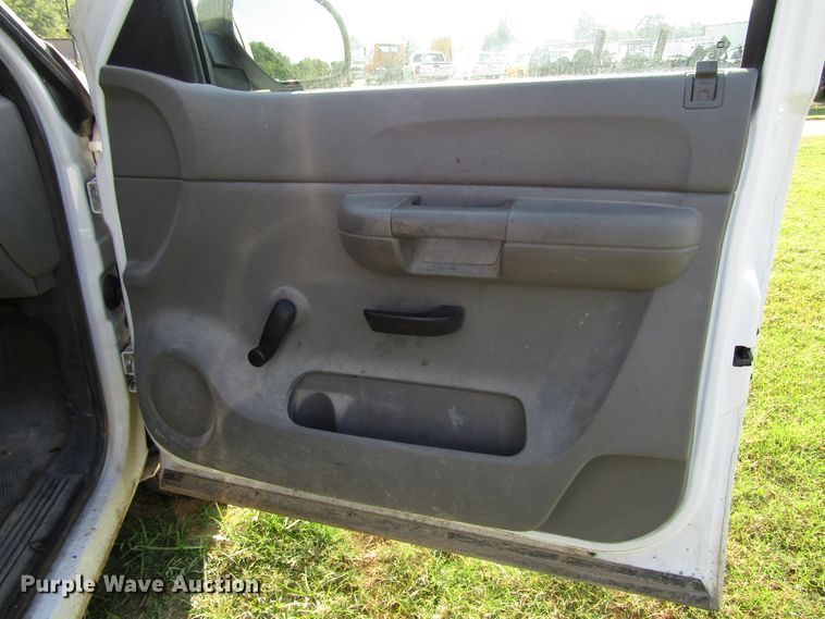 image for item DG8218 2008 Chevrolet Silverado 1500 pickup truck