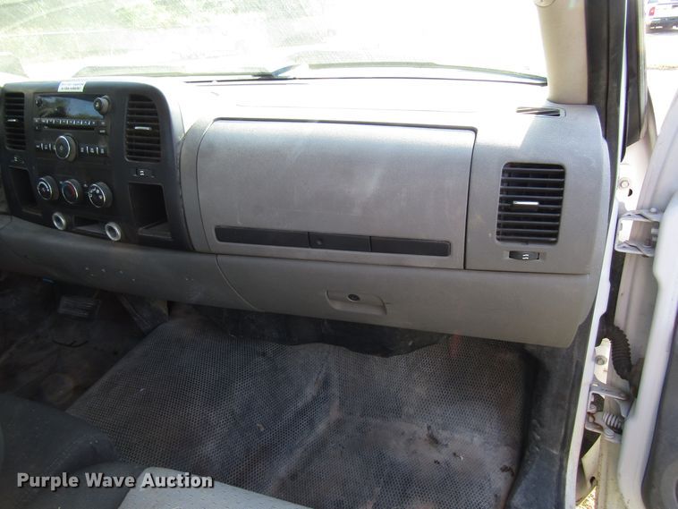 image for item DG8218 2008 Chevrolet Silverado 1500 pickup truck