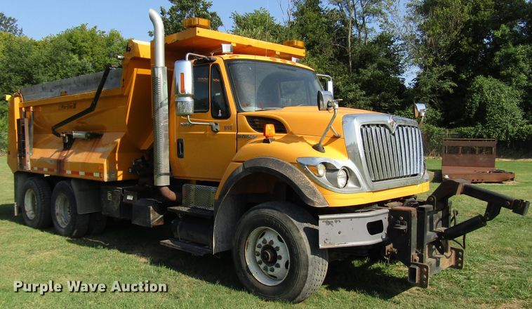 image for item DG8222 2008 International 7600 dump truck