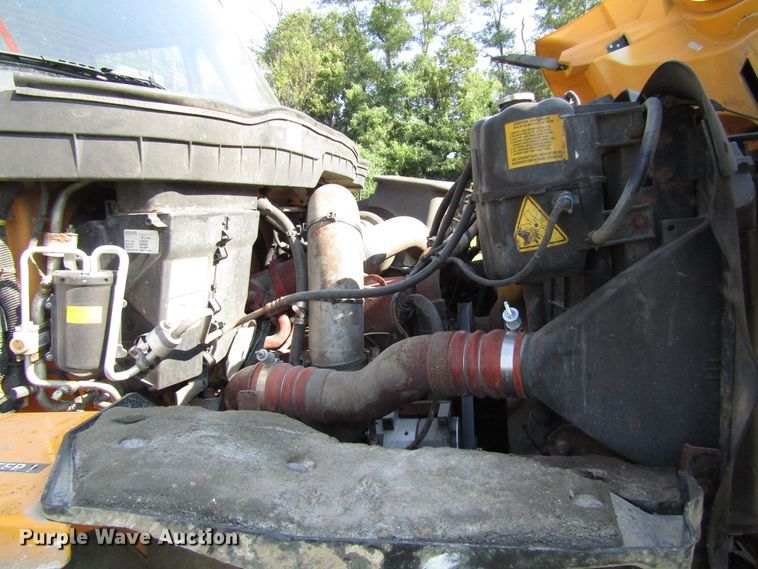 image for item DG8222 2008 International 7600 dump truck