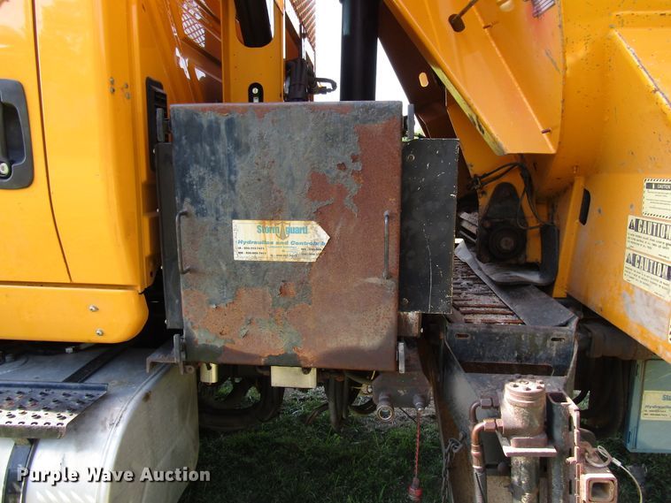 image for item DG8222 2008 International 7600 dump truck