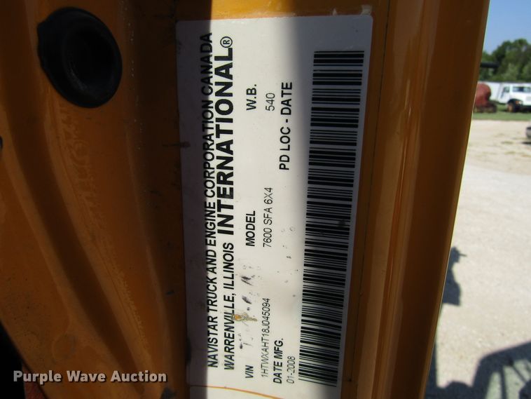 image for item DG8222 2008 International 7600 dump truck